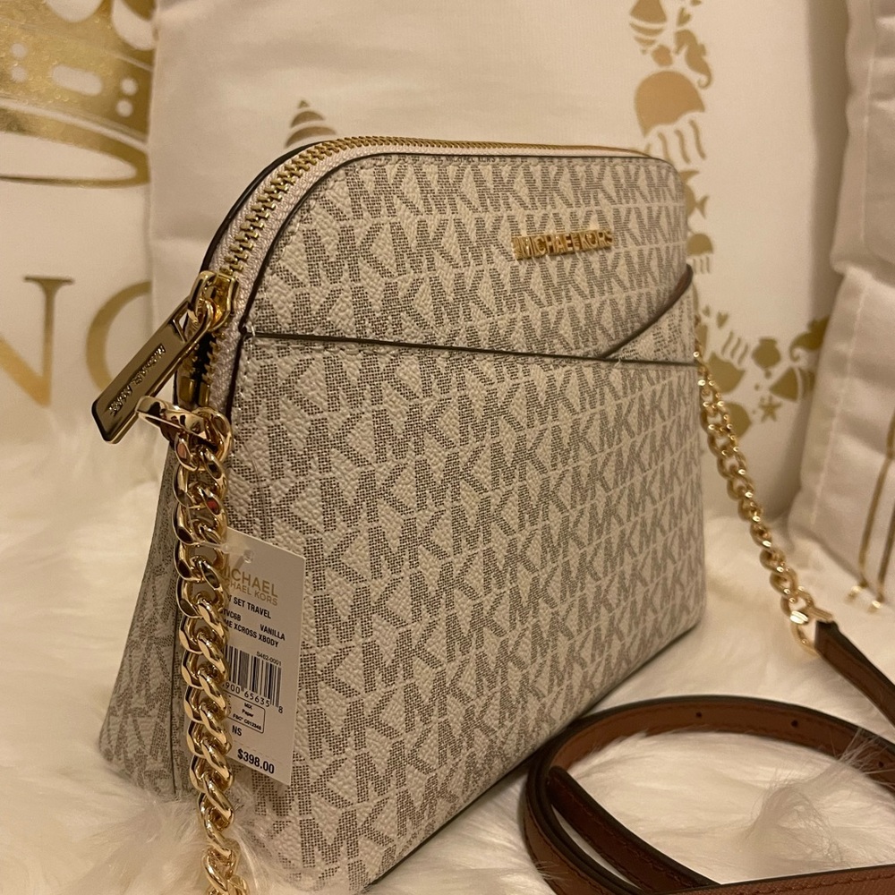 (PRICE IS FIRMED)NWT- MICHEAL KORS JET SET (Vanilla) TRAVEL CROSSBODY BAG - Picture 6 of 11